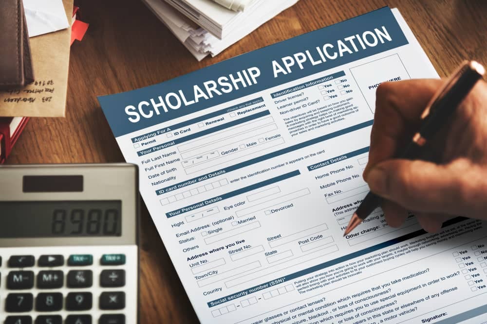 4 Steps to Writing a Winning Scholarship Essay